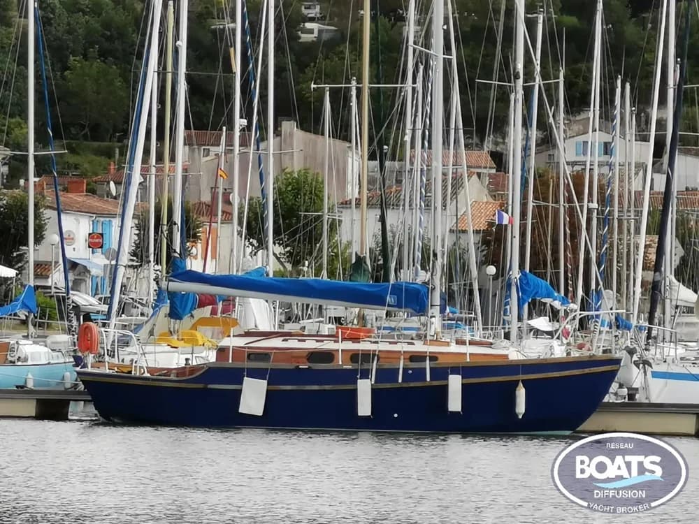 Hartwell OF Plymouth Golden HIND 31 Voilier bois