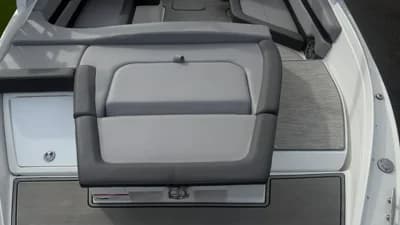 2023 Cobalt CS23 Surf 5