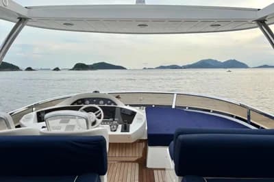 2011 Sunseeker 88 Yacht | 27m 3