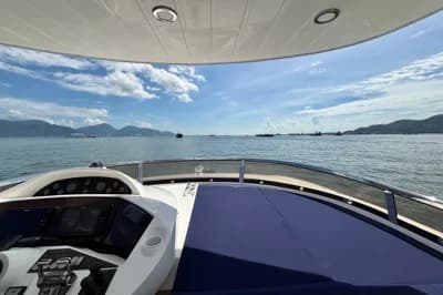 2011 Sunseeker 88 Yacht | 27m 4