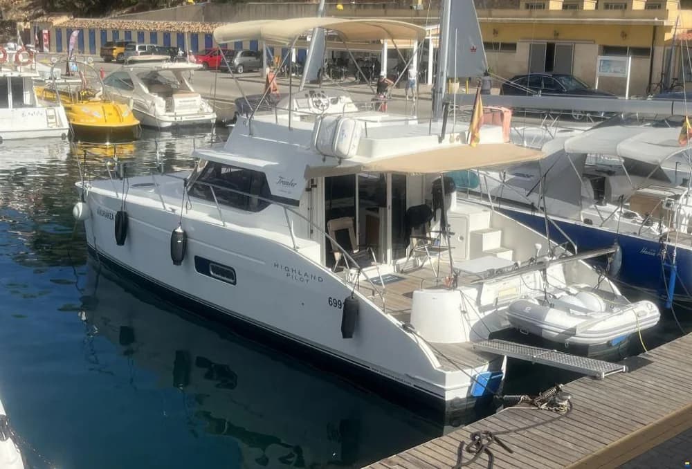 Fountaine Pajot Highland 35