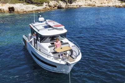 Jeanneau 895 Merry Fisher Sport 2