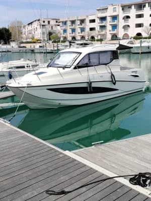 Quicksilver 905 Weekend - Barca cabinata 5