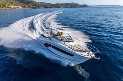 Jeanneau Cap Camarat 10.5 WA Serie2 2