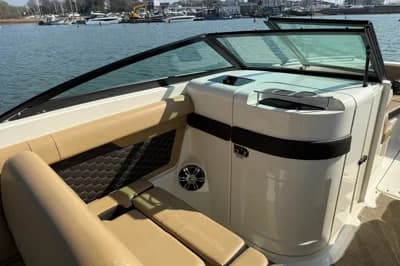 2018 Sea Ray SDX 270 | 8m 5