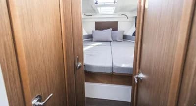 Beneteau Antares 9 OB 3