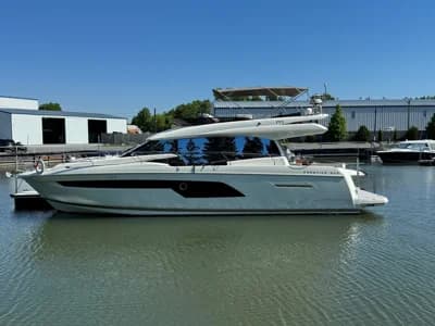 2018 Prestige 520 | 53ft 2