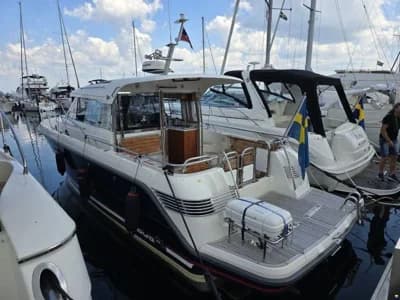 Nimbus 35 Nova Coupé 2