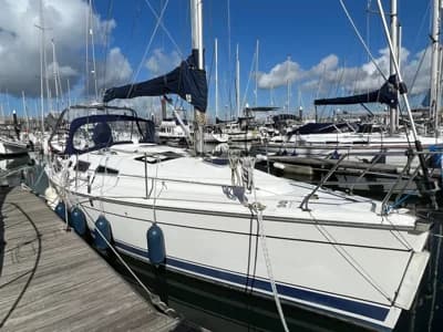 2004 Hunter Legend 33 Boat for Sale in Plymouth 2