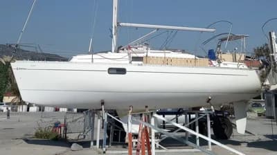 Bénéteau Oceanis 321 3