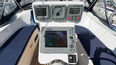2006 Beneteau Oceanis Clipper 423 Boat for Sale in Plymouth 3