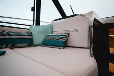 Beneteau Antares 9 V2 3