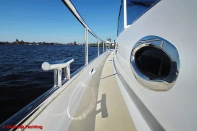 2027 Langenberg Cabin Cruiser 33 5