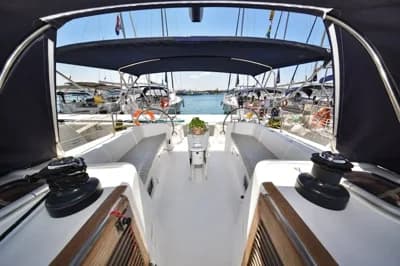 2007 Beneteau Cyclades 50.5 Boat for Sale in Trogir 2