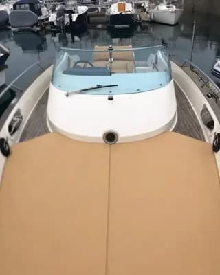 2017 Cormate T27 Boat for Sale in St.Peter Port 3