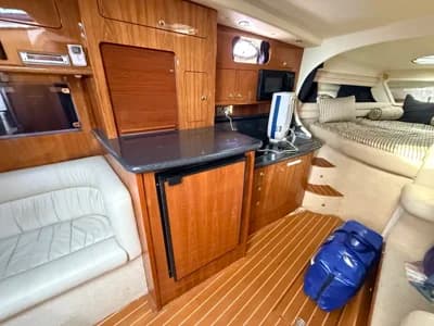 2006 Mustang 3800 Sportscruiser Boat for Sale in Poole 3