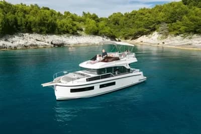 2027 Delphia 11 Flylounge Boat for Sale in Dunoon 2