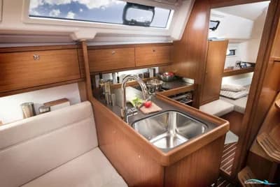 Bavaria 34 Cruiser 5