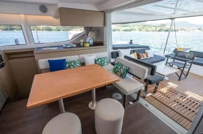 Lagoon 43 4