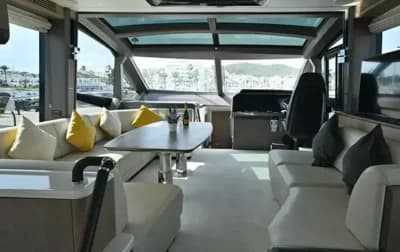 2021 Galeon 680 FLYBRIDGE Boat for Sale in Palma 4