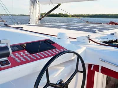OQS Ocean Explorer 72 5
