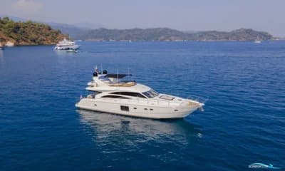 Princess 67 Fly 2