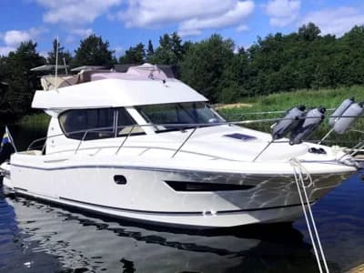 Jeanneau Merry Fisher 10 Fly 2