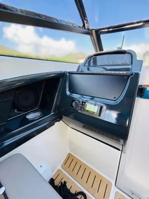 Quicksilver Activ 755 Cruiser 3