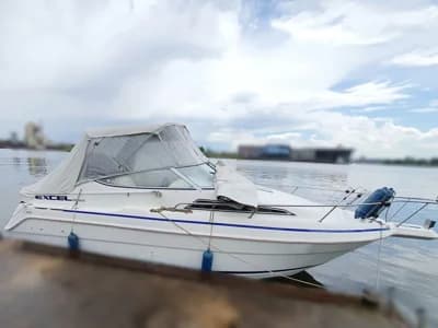 Wellcraft Excel 23 SE Mid Cabin 2