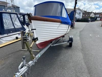 2012 Dayboat 12' Boat for Sale in Wroxham 2