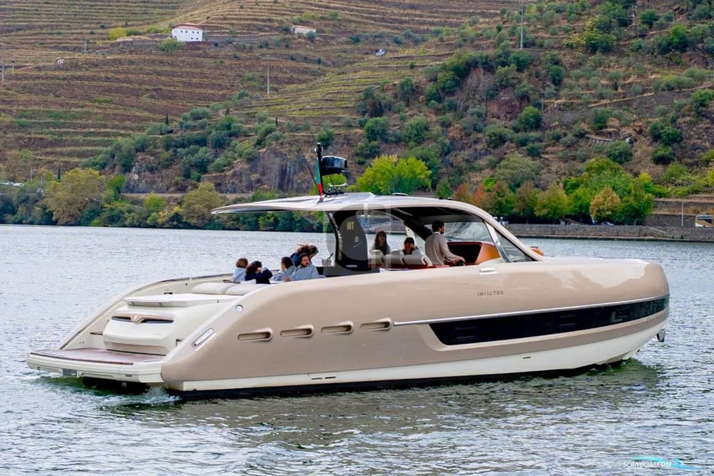 Invictus TT460
