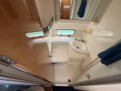 1997 Sealine F33 Boat for Sale in Gosport 3