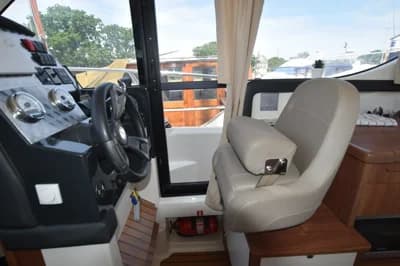 2018 Quicksilver 855 Activ Boat for Sale in Cowes 3