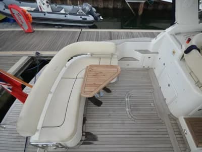 2005 Chris-Craft 40 Roamer Boat for Sale in Southampton 3