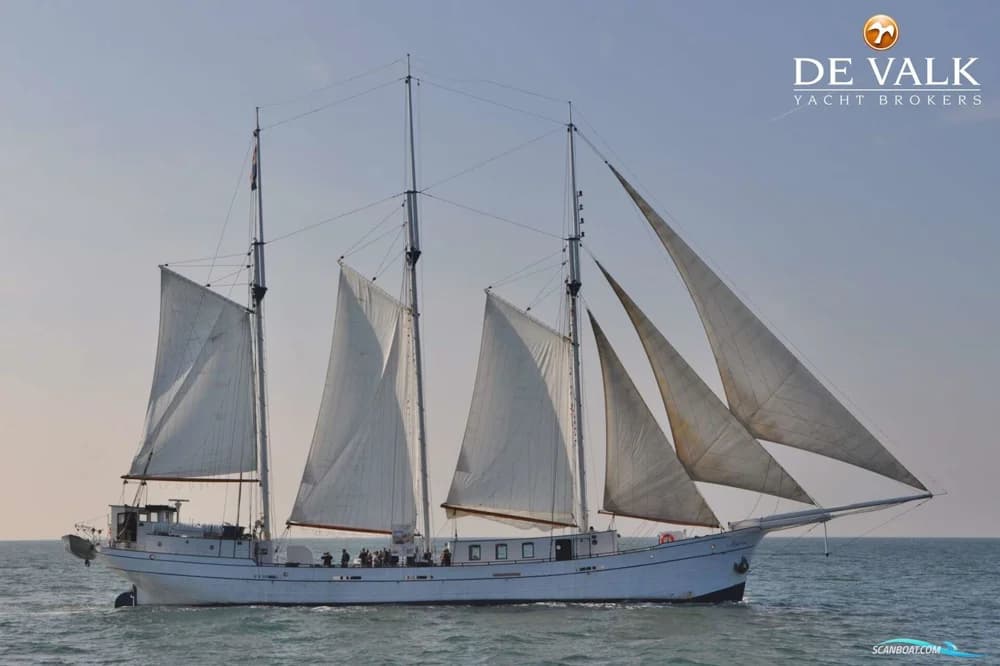 Passenger Vessel Minerva
