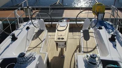 Bavaria C38 5