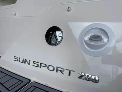 Sea Ray Sun Sport 230 Limited Edition 4