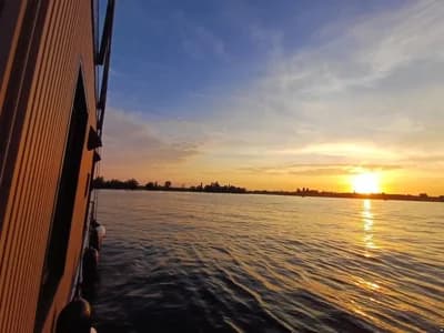 LakeLife family/rental Houseboat 2