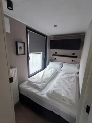 LakeLife family/rental Houseboat 4