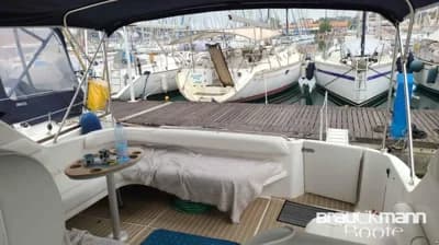 Sea Ray 37 3