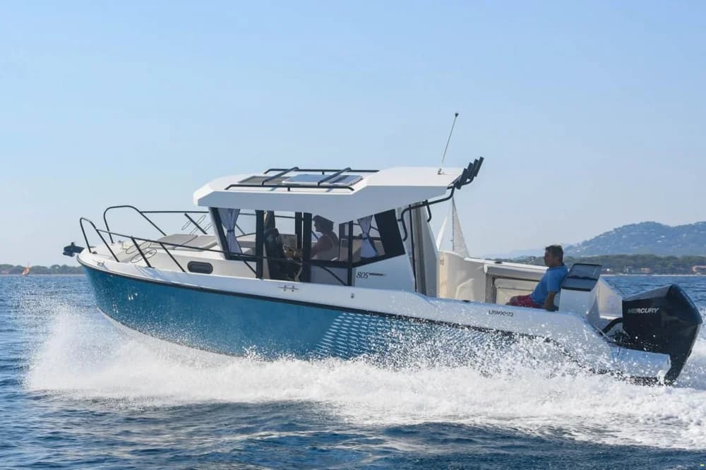 Quicksilver 805 Pilothouse