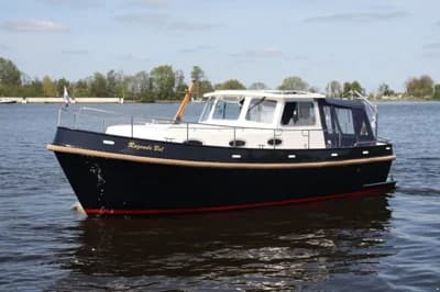 Langenberg 8.35 Cabin Cruiser Hardtop 4