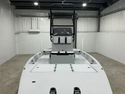 2026 Freedom Boats 21' Commander 3