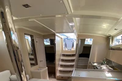 Beneteau Oceanis 41.1 5