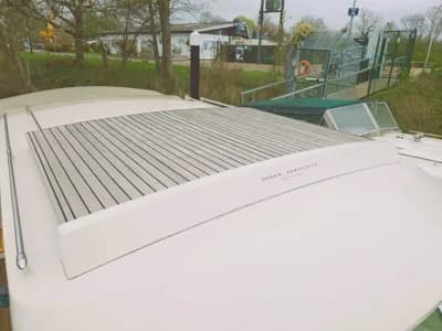 2007 Linssen 29.9 Sedan Boat for Sale in Bray 3