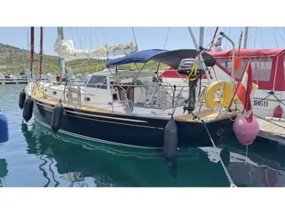 1997 Morris 46 Boat for Sale 2