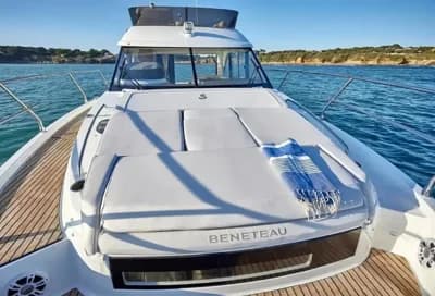 2025 Beneteau Antares 12 Boat for Sale 3