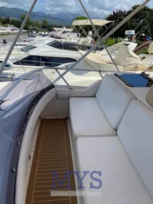 Bertram 37 Convertible 3