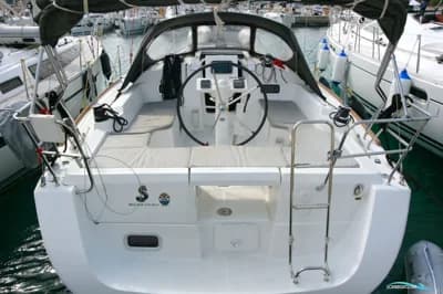 Beneteau Oceanis 34 2