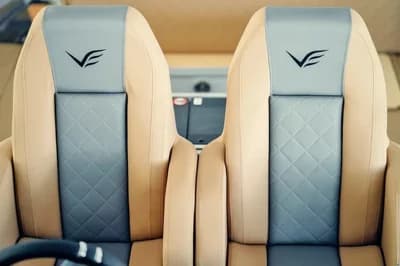 Veloce Yachts V750 HARDTOP 5